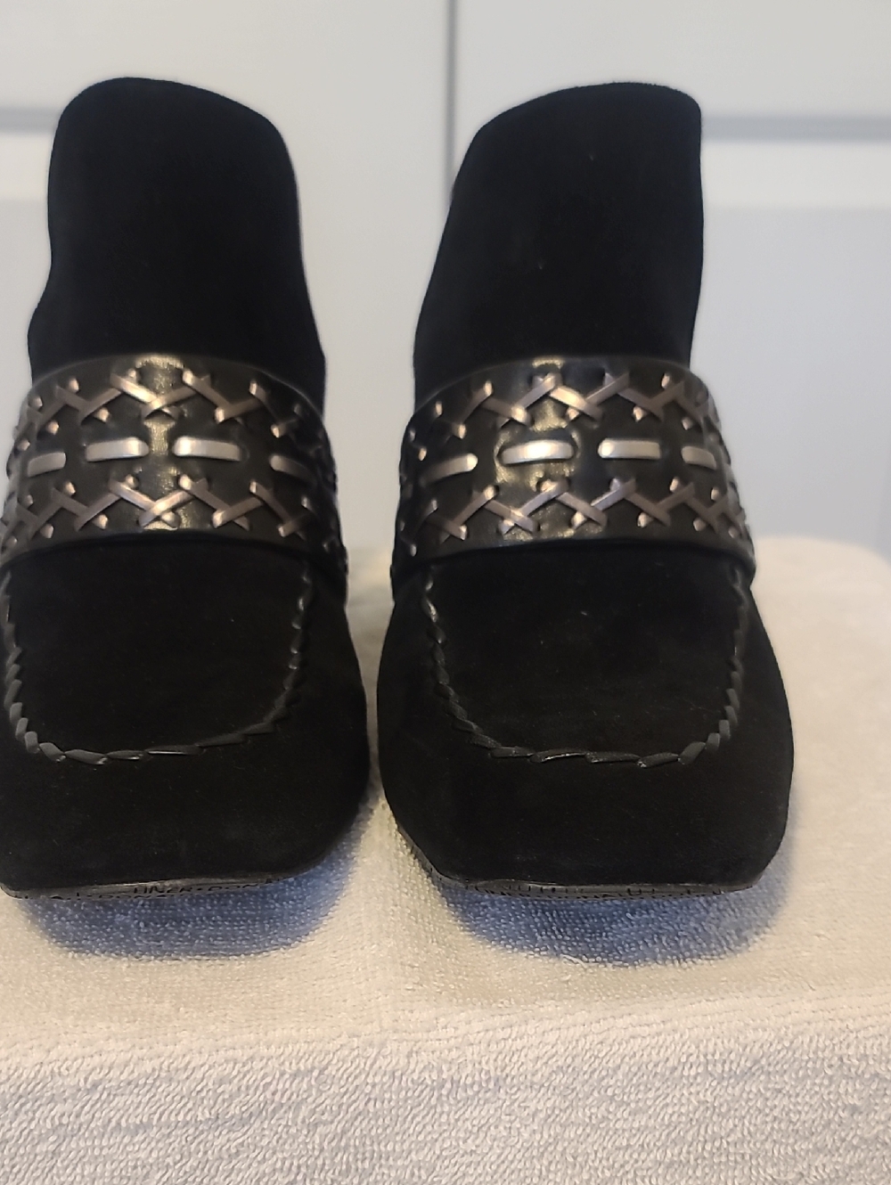 Donald Pliner Mules